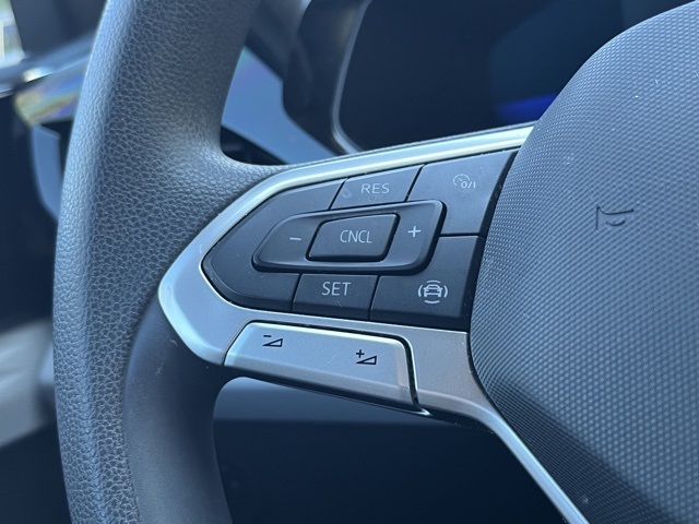 2022 Volkswagen Taos S photo 28