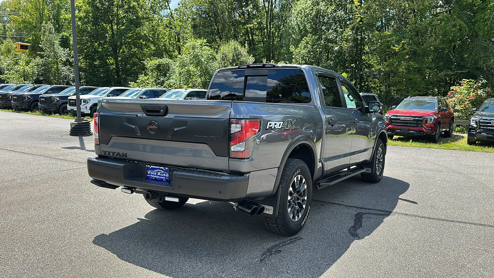 2021 Nissan Titan PRO-4X photo 4