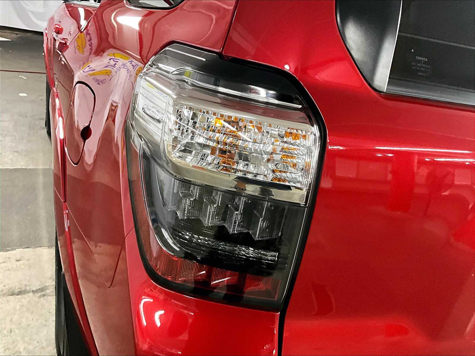 2024 Toyota 4Runner SR5 Premium photo 31