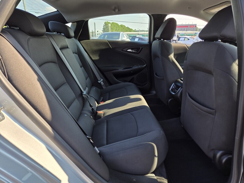 2022 Chevrolet Malibu 1LT photo 14