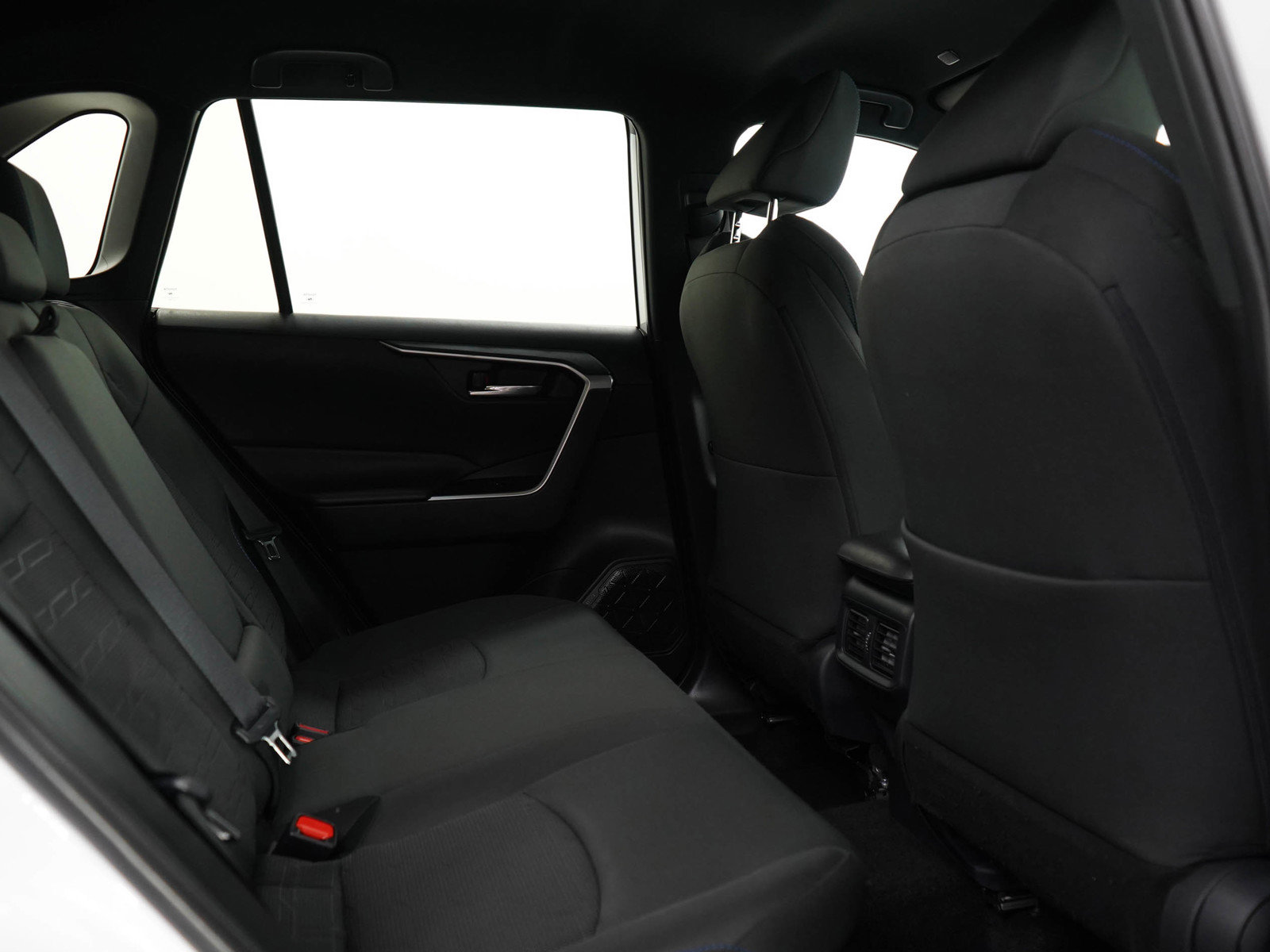 2024 Toyota RAV4 Hybrid SE photo 8