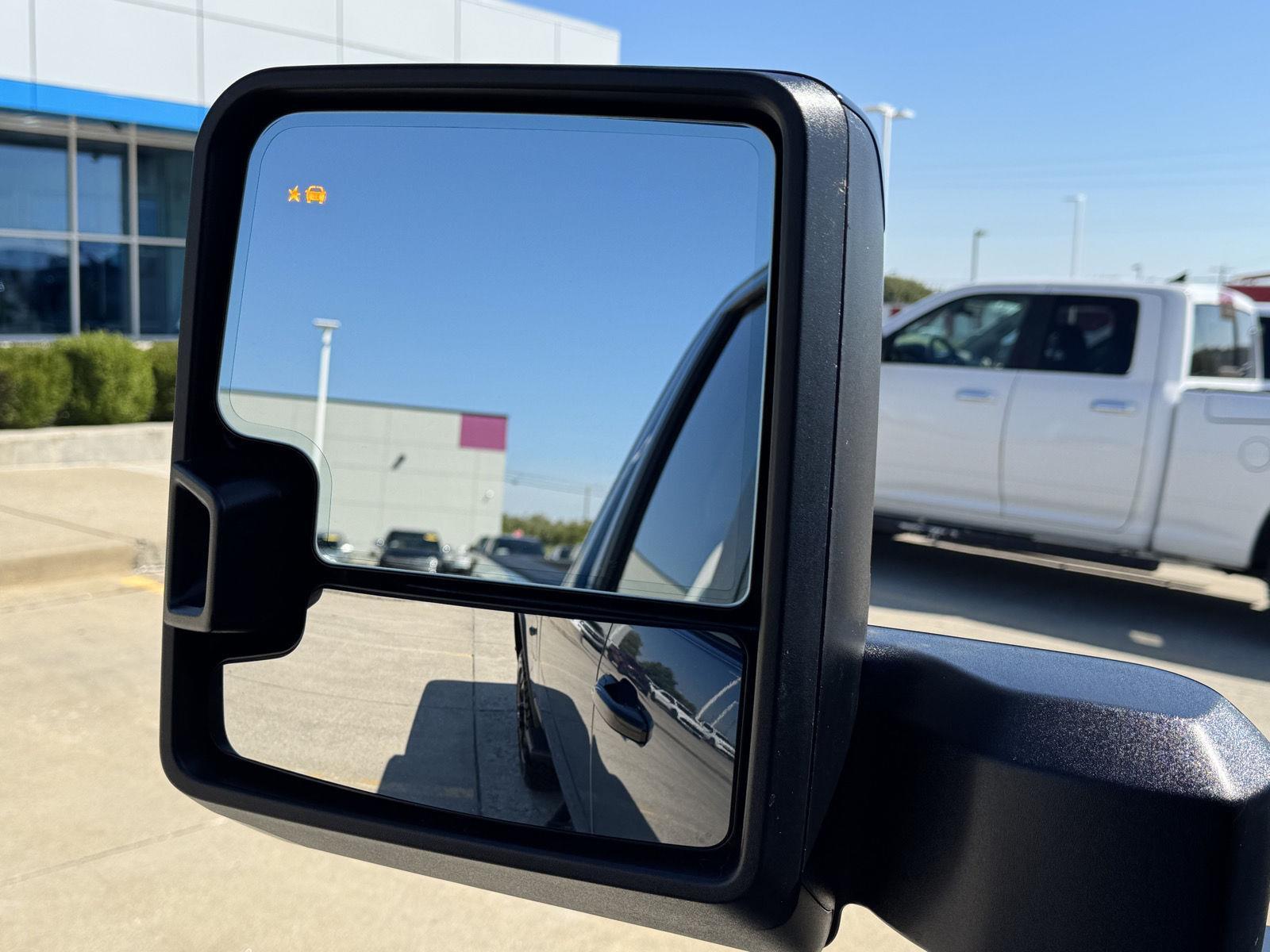 2026 Chevrolet Silverado 2500HD LT photo 9