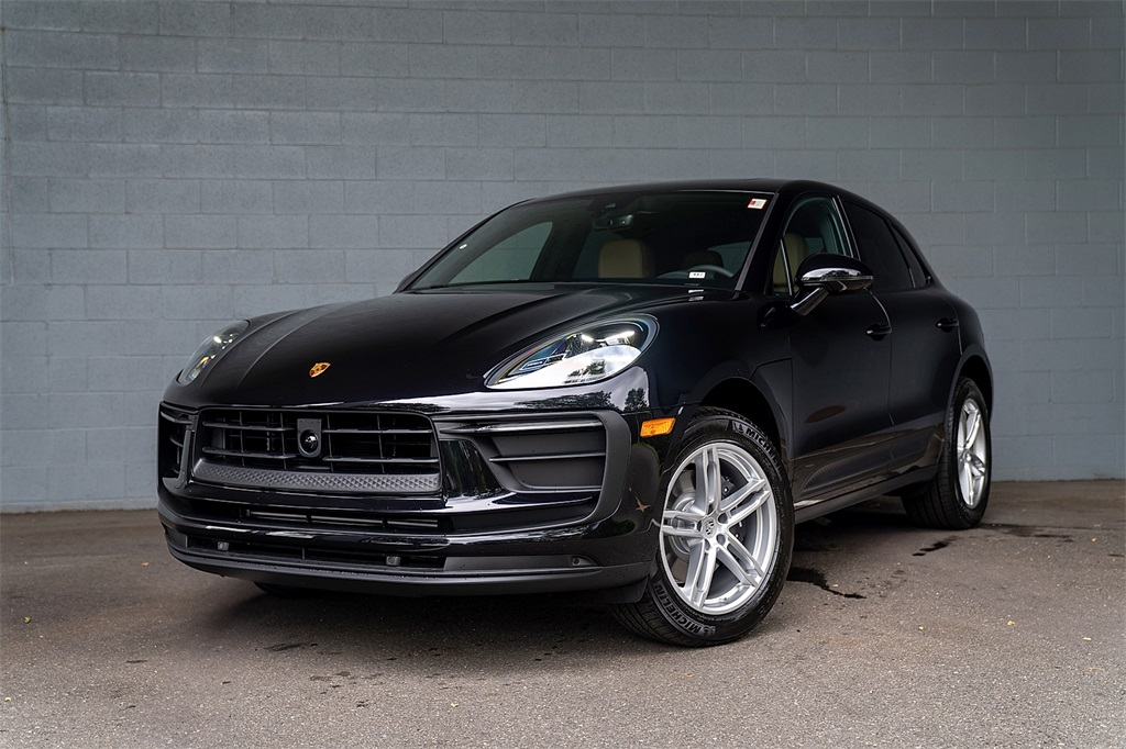 2025 Porsche Macan