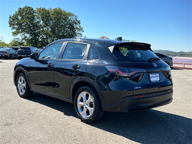 2023 Honda HR-V LX photo 4