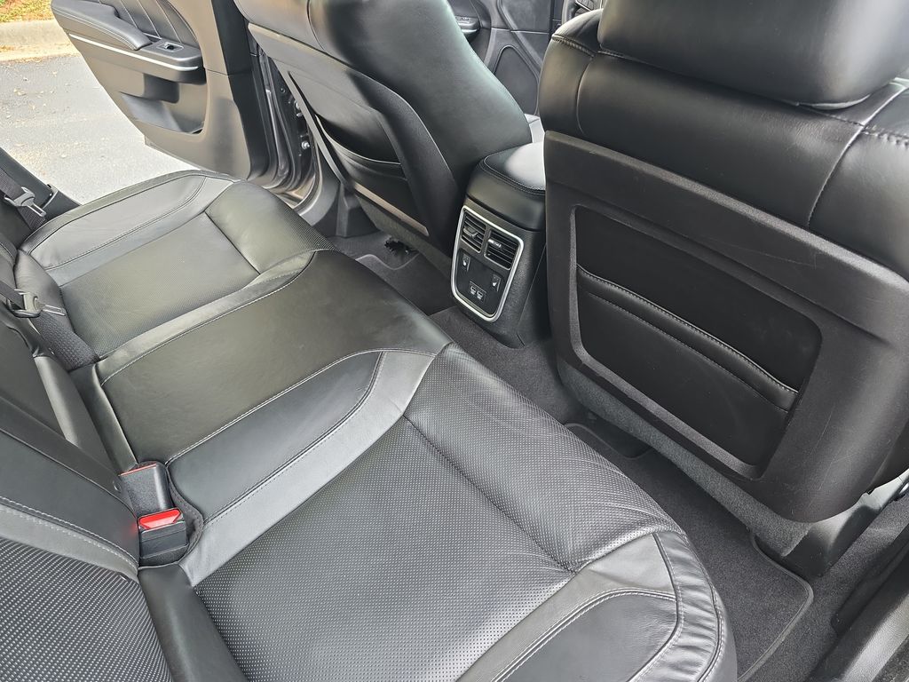 2022 Dodge Charger SXT photo 11