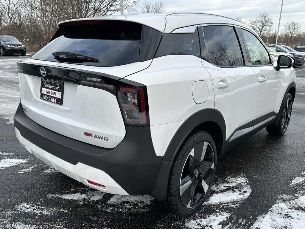 2025 Nissan Kicks SR photo 4