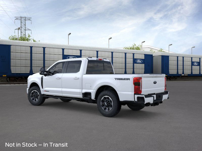 2025 Ford F-350 Lariat photo 4