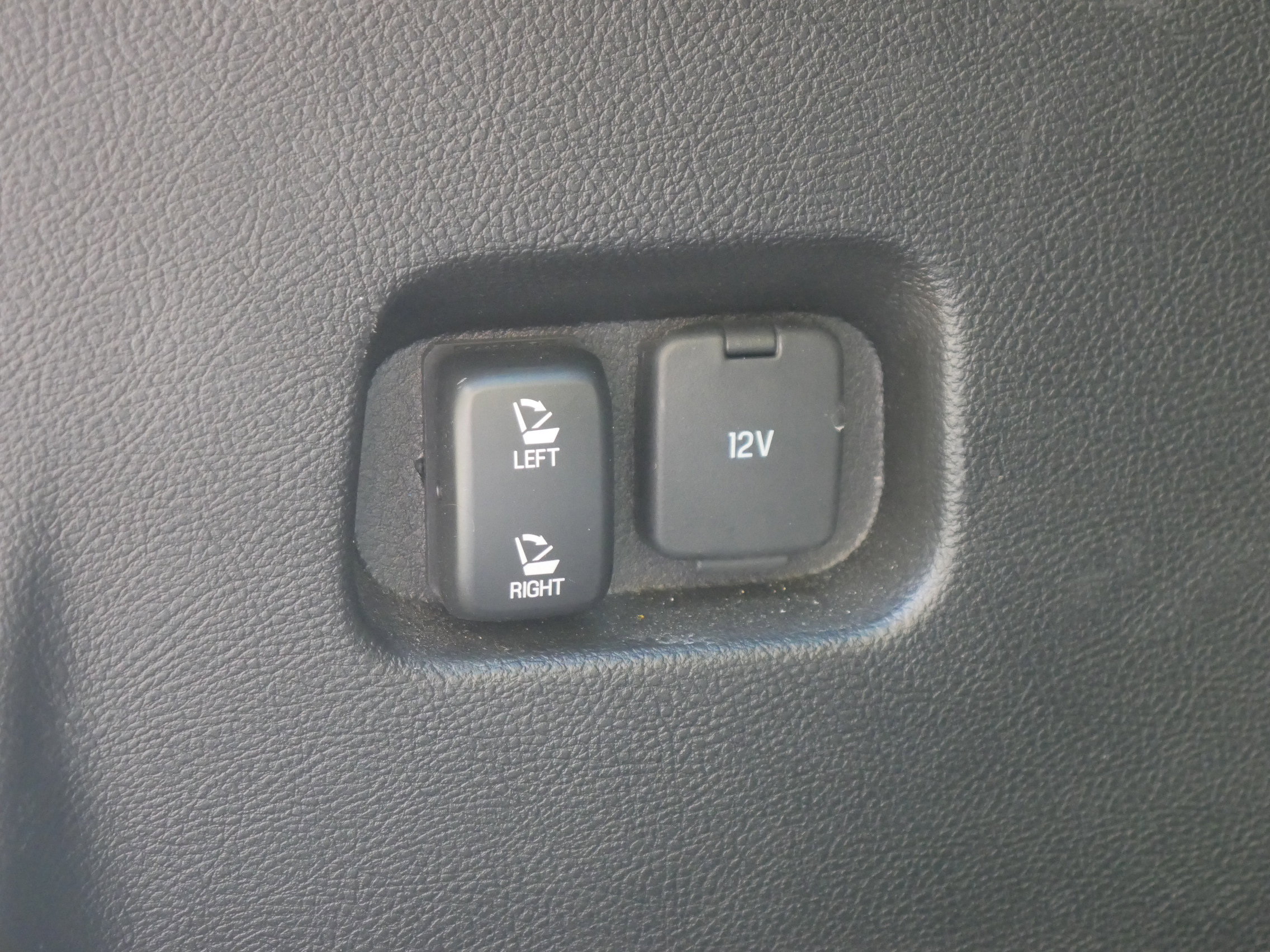 2024 Ford Edge ST-Line photo 21