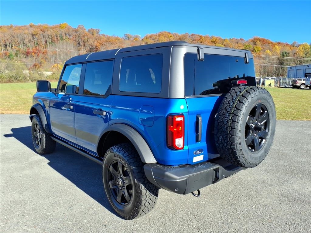 2025 Ford Bronco Big Bend photo 3