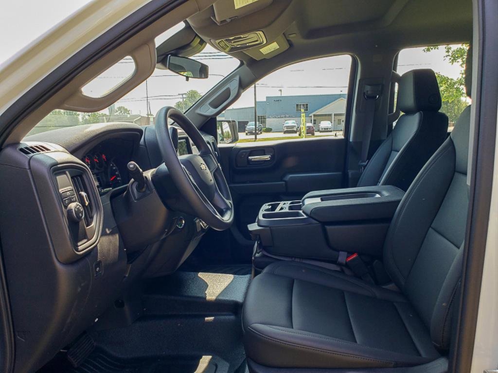 2025 Chevrolet Silverado 1500 photo 11