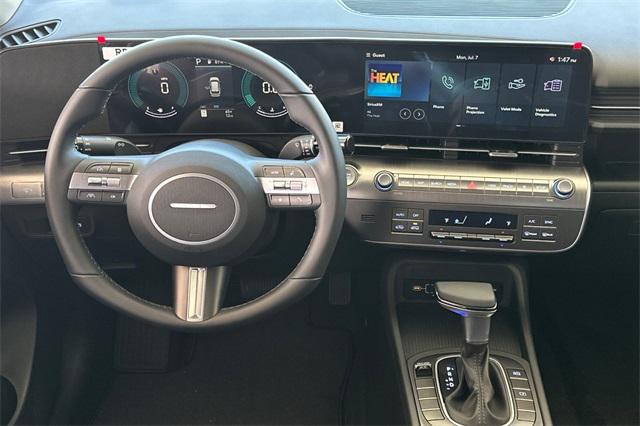 2025 Hyundai Kona SEL photo 11