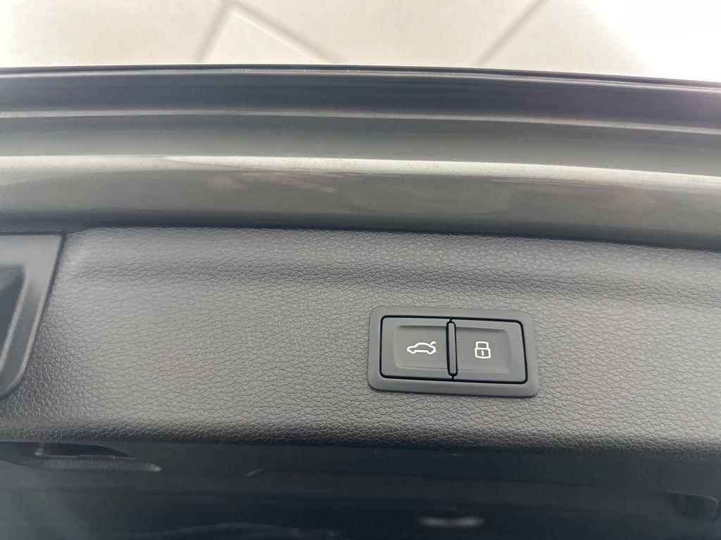 2022 Audi Q3 Premium photo 14