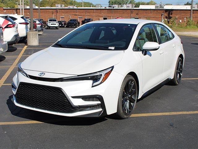 2025 Toyota Corolla SE photo 2