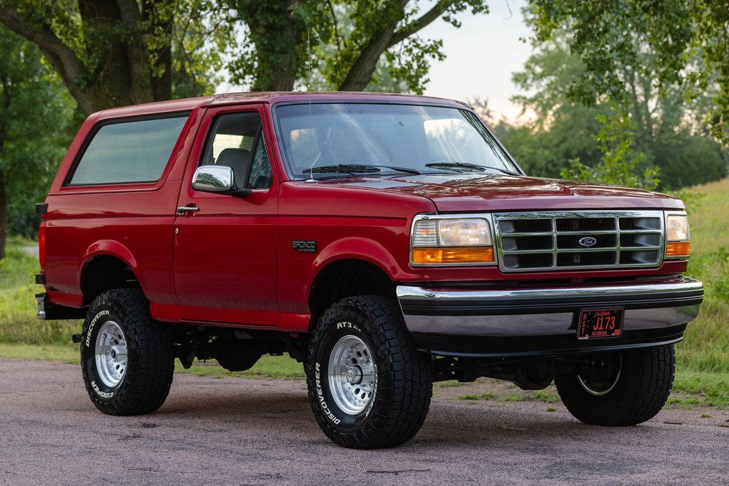 1994 Ford Bronco's photo