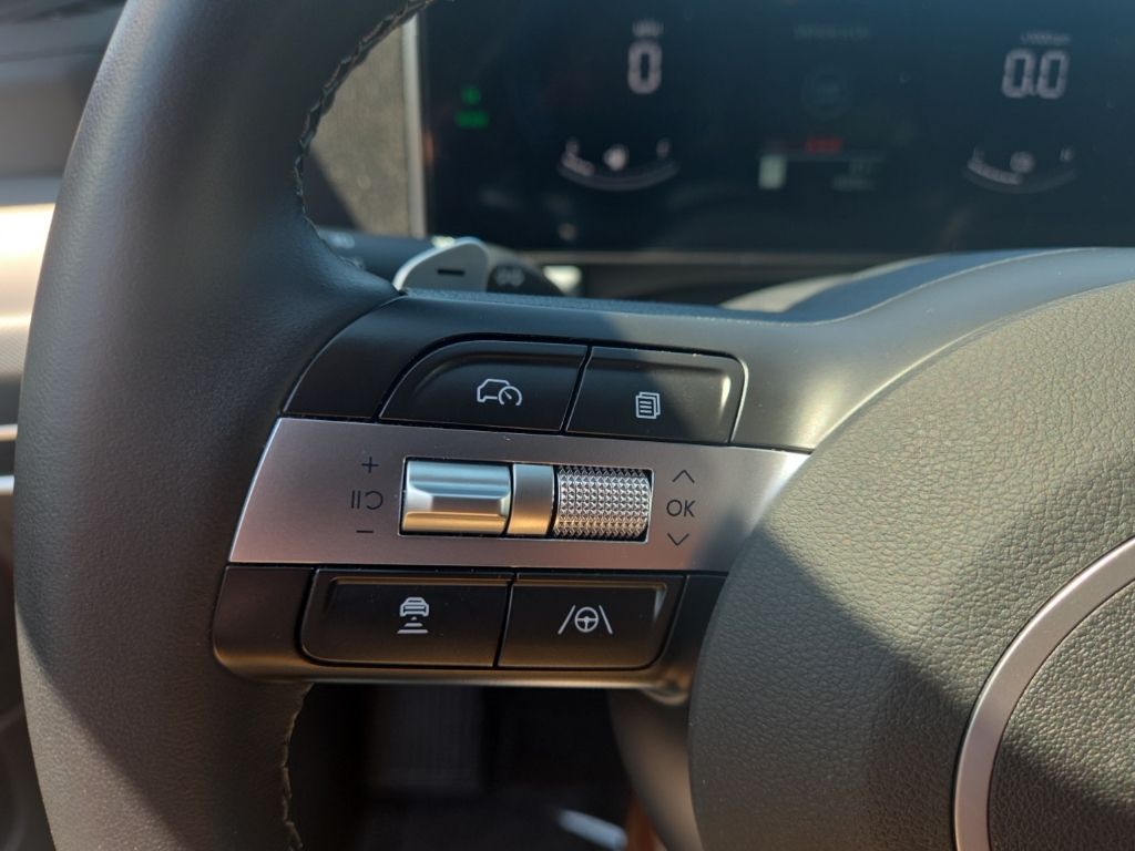 2025 Hyundai Sonata Hybrid SEL photo 16