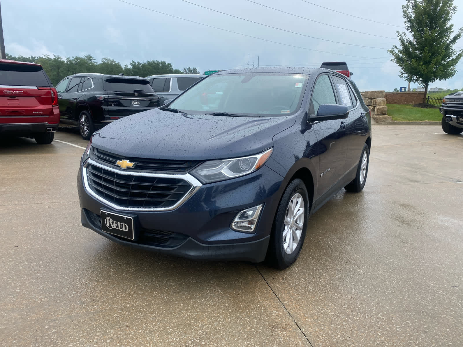 Used 2019 Chevrolet Equinox LT with VIN 3GNAXKEVXKL319077 for sale in Kansas City