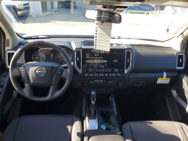 2025 Nissan Frontier Crew Cab SV photo 19