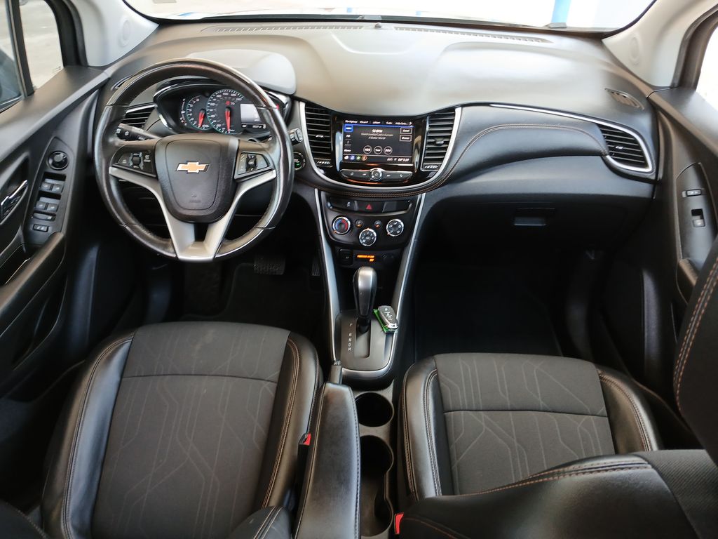 2022 Chevrolet Trax LT photo 18