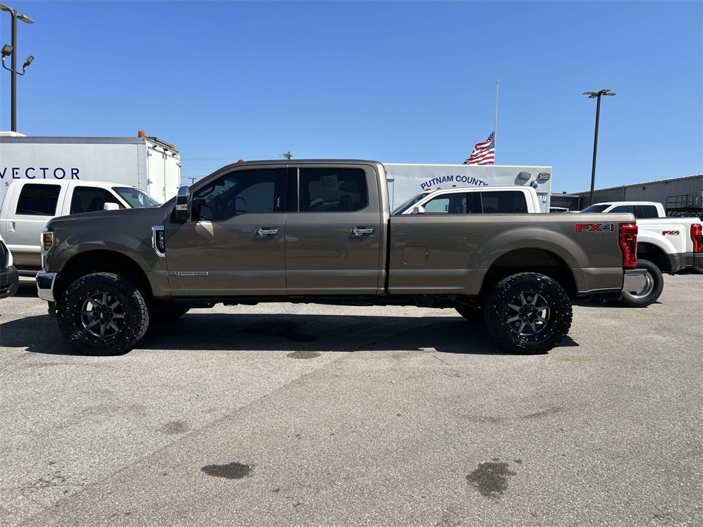 2019 Ford F-350 Lariat photo 5