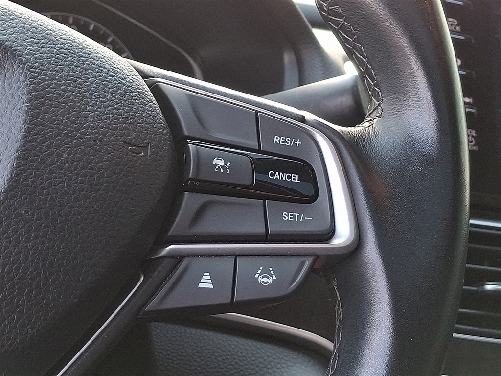 2021 Honda Accord EX-L photo 17