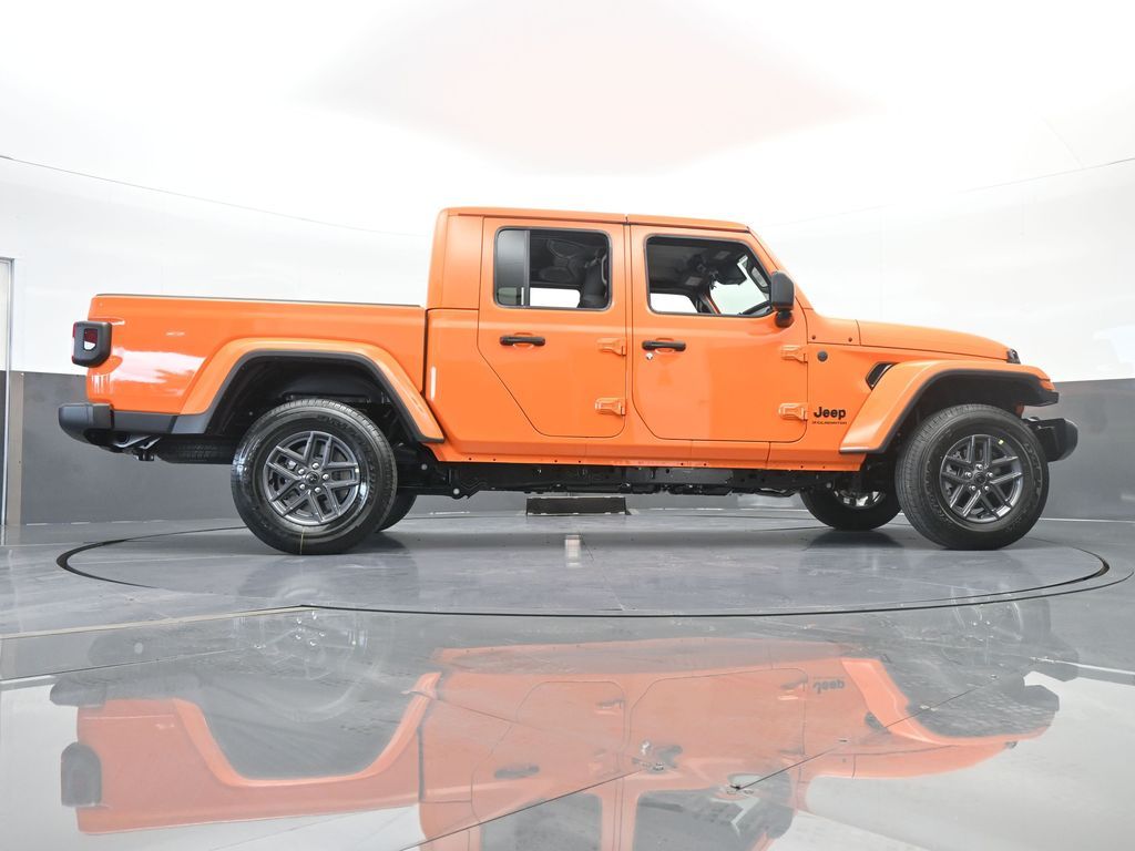 2025 Jeep Gladiator Sport S photo 47
