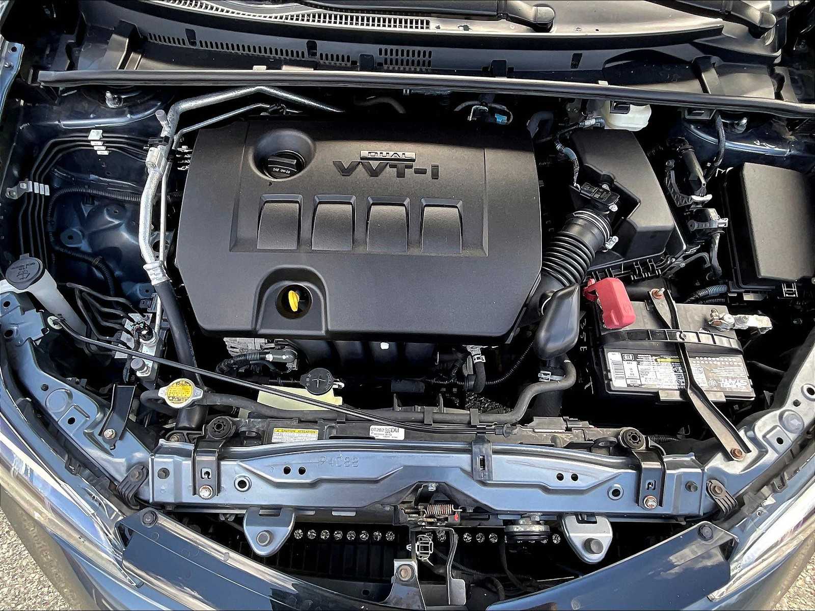 2017 Toyota Corolla LE photo 28