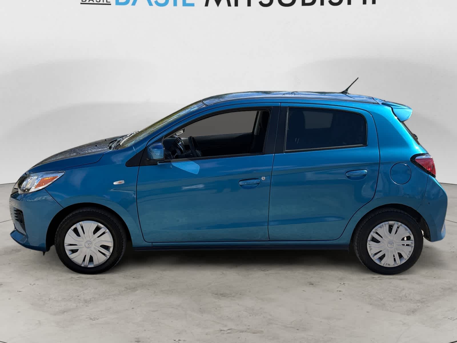 2024 Mitsubishi Mirage ES photo 2