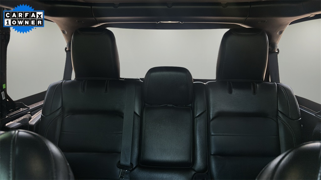 2020 Jeep Wrangler Unlimited Sahara photo 17
