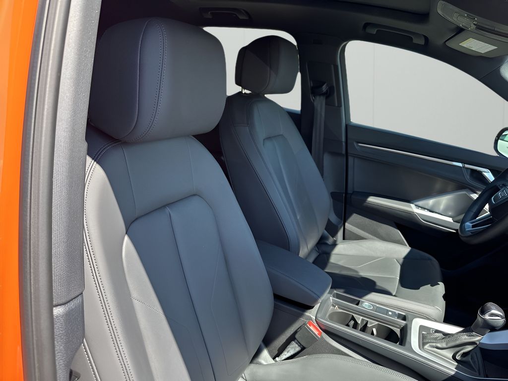 2022 Audi Q3 S line Premium 45 TFSI photo 15