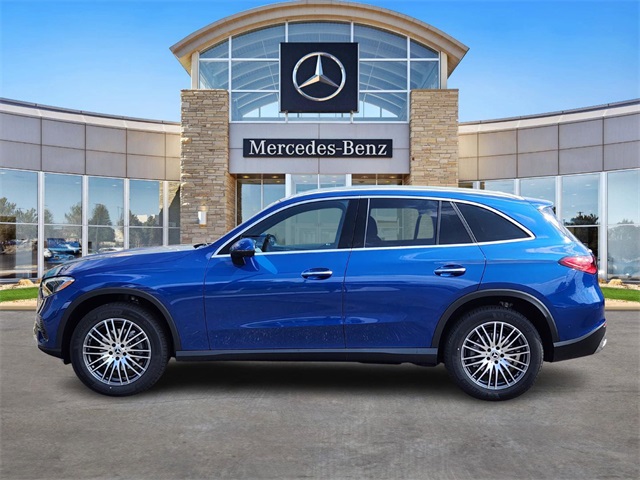 2025 Mercedes Benz GLC 300 4MATIC photo 2