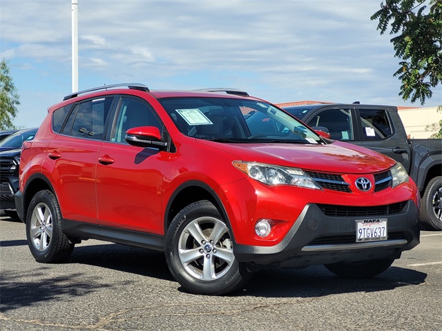 Used 2015 Toyota RAV4 XLE with VIN 2T3WFREV3FW186655 for sale in Napa, CA