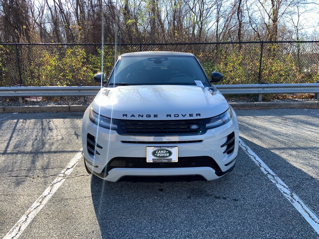 2025 Land Rover Range Rover Evoque Dynamic SE photo 2