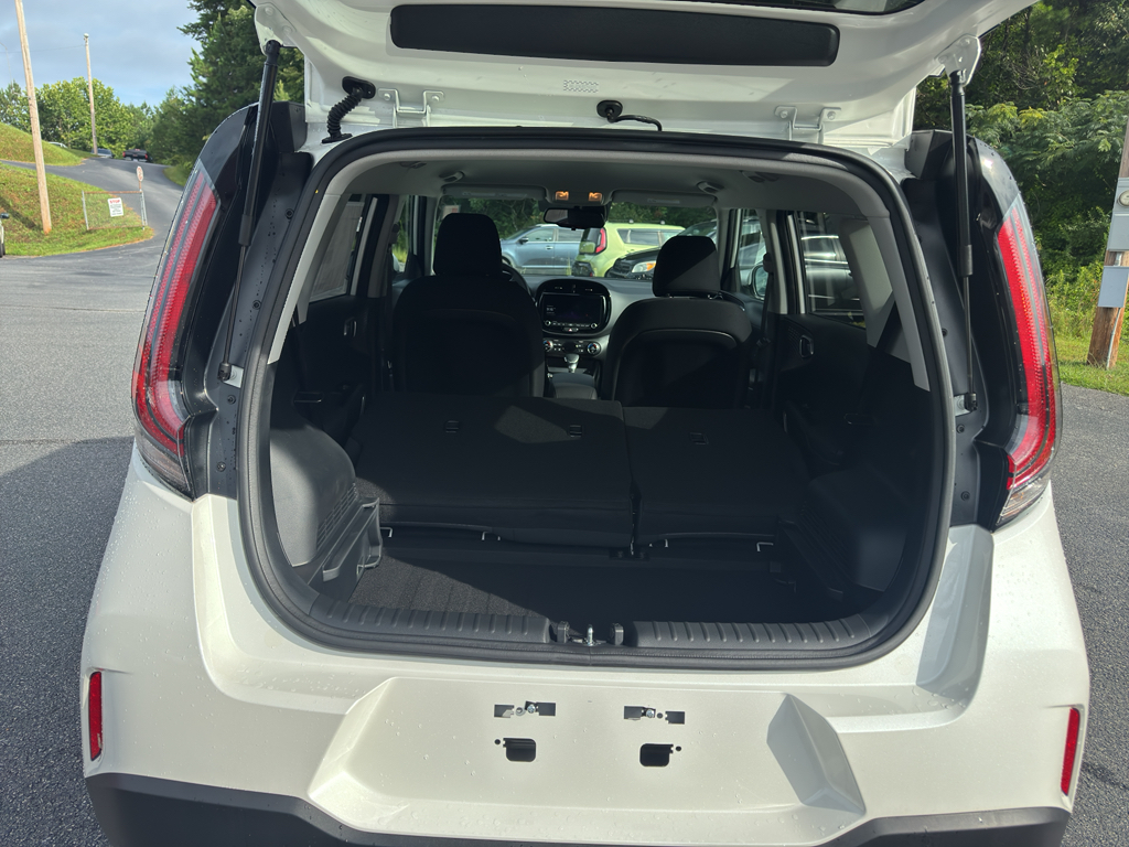 2025 Kia Soul S photo 12