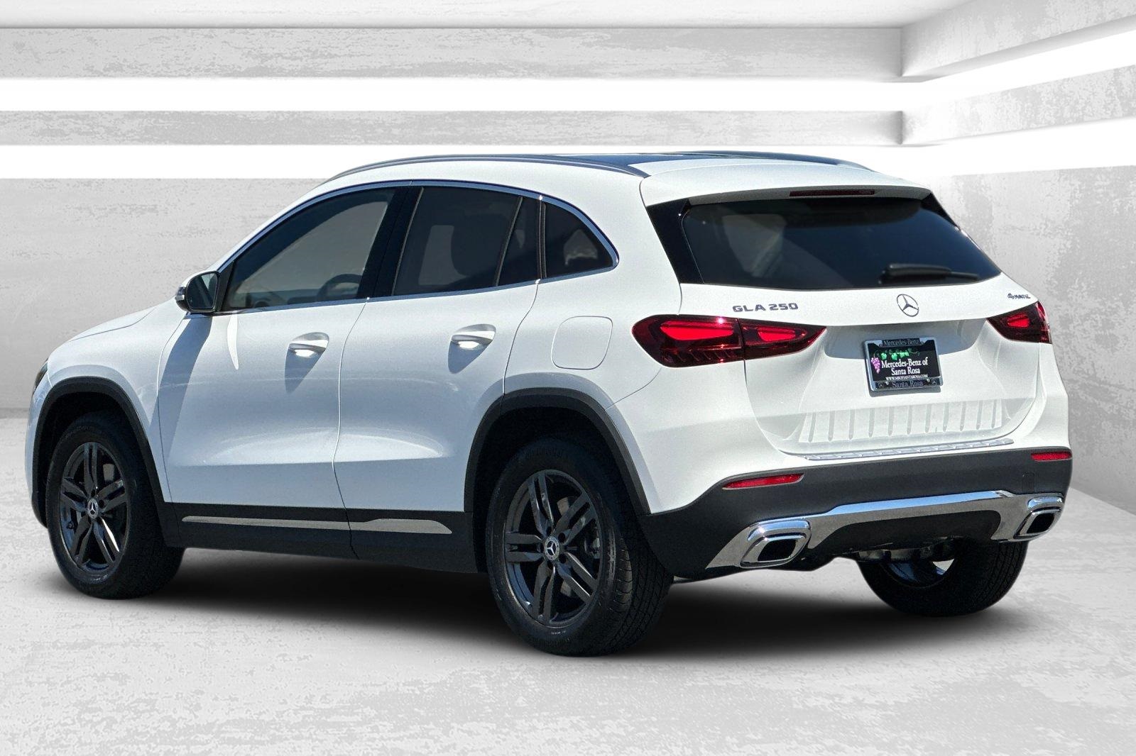 2026 Mercedes Benz GLA 250 4MATIC photo 4