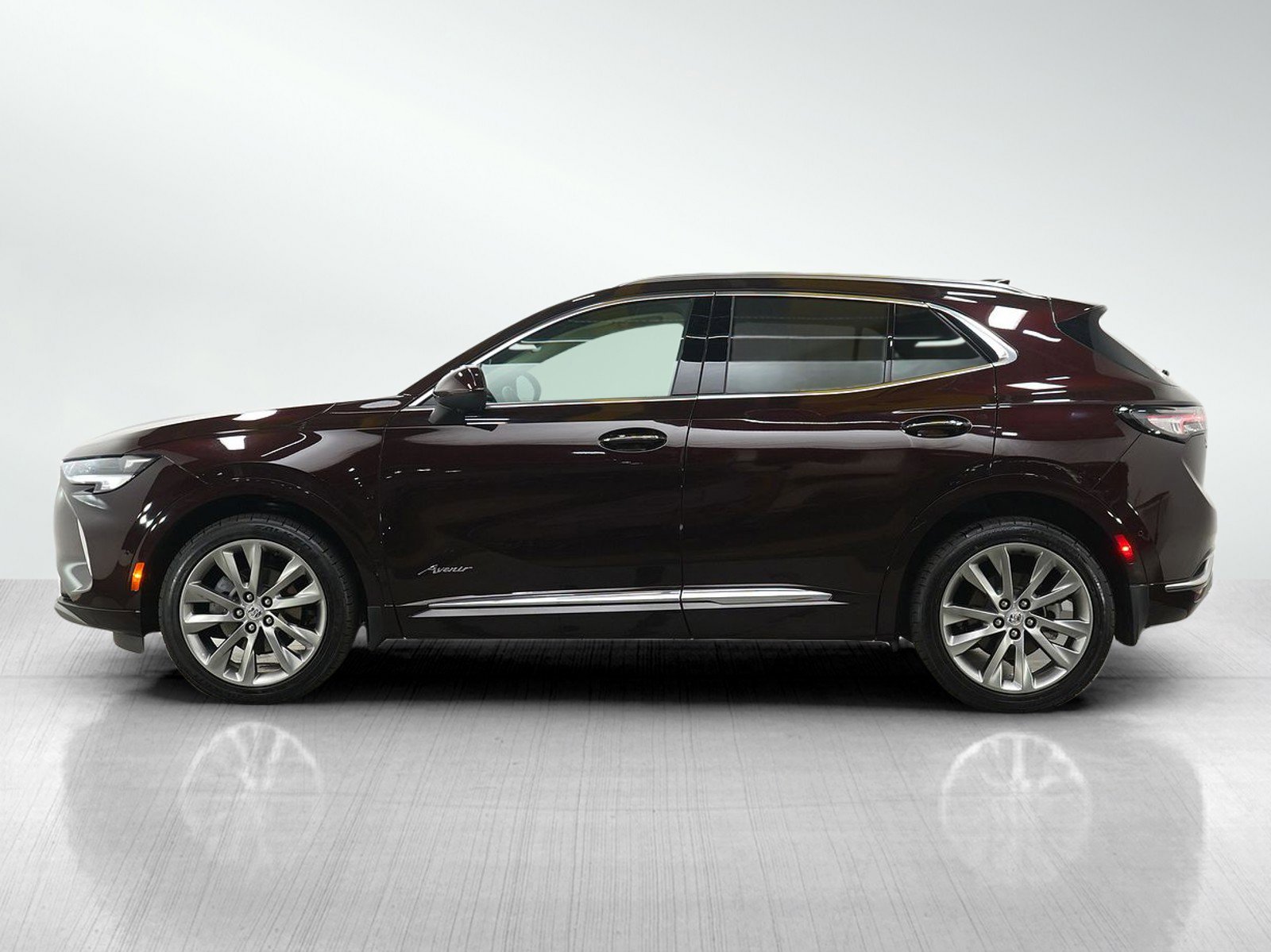 2022 Buick Envision Avenir photo 2