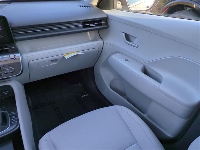2026 Hyundai Kona SEL photo 16