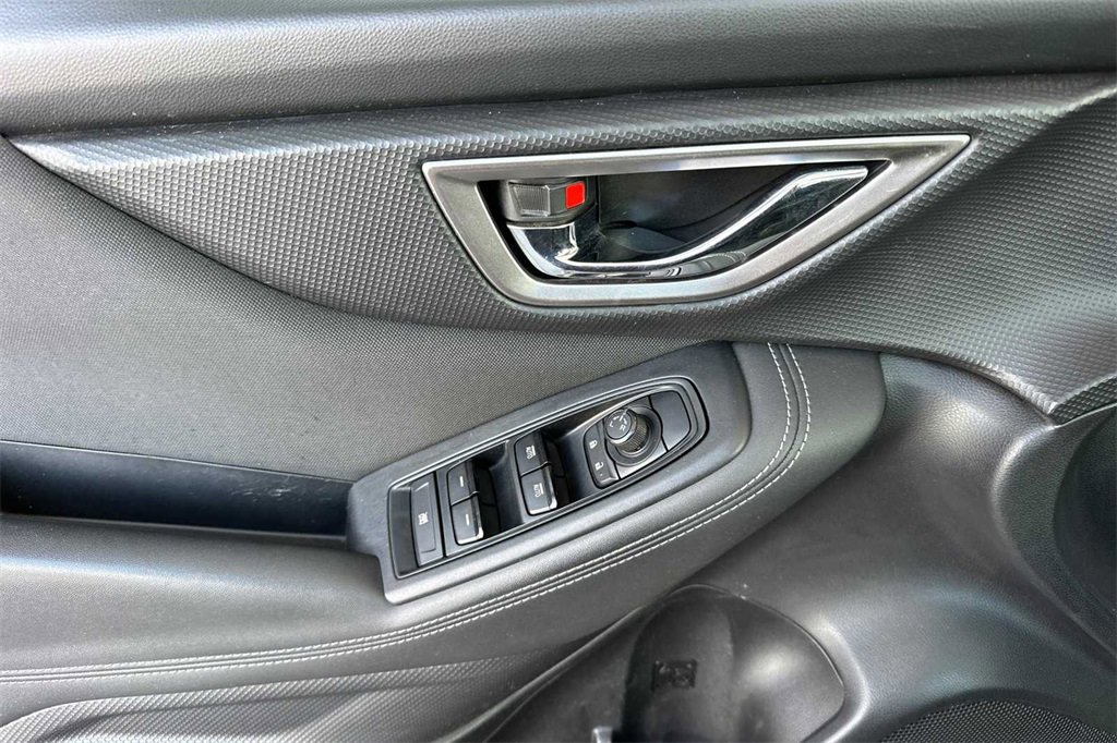 2021 Subaru Forester Premium photo 11