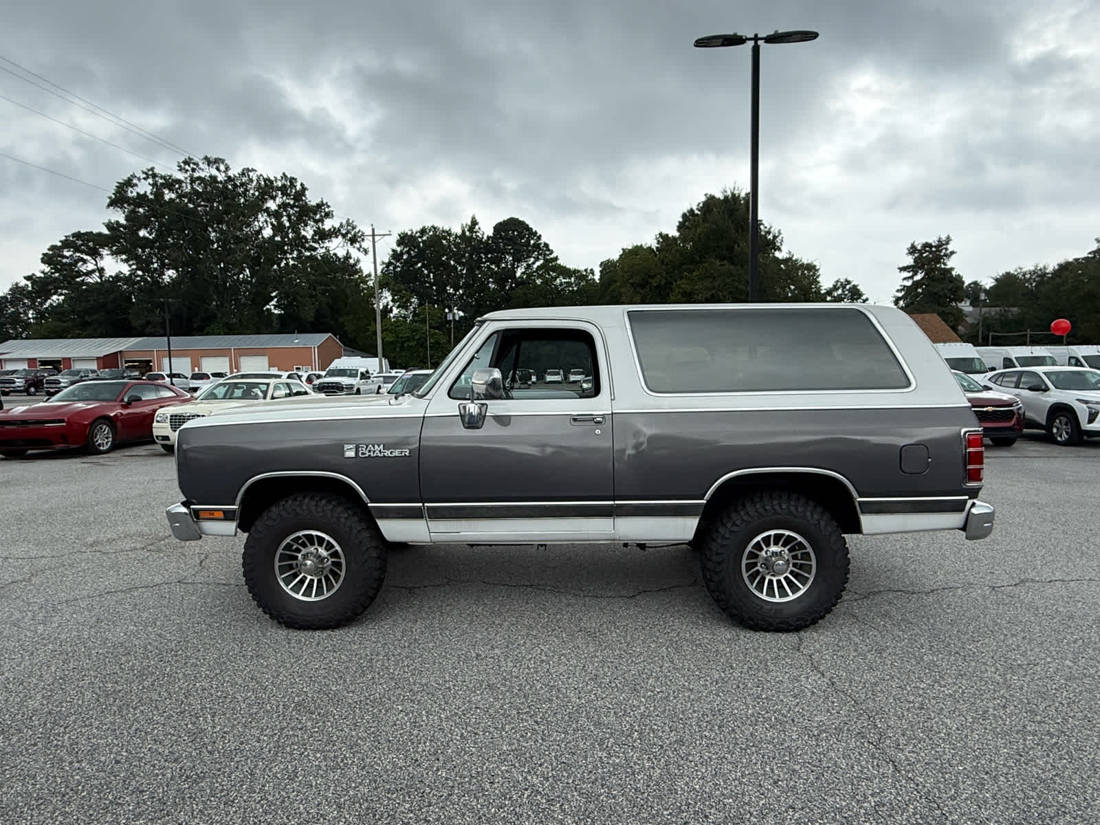 1989 Dodge Ram photo 3