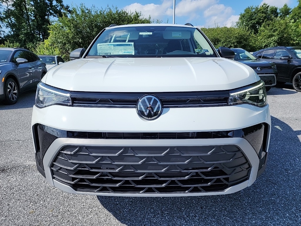 2025 Volkswagen Taos S photo 2