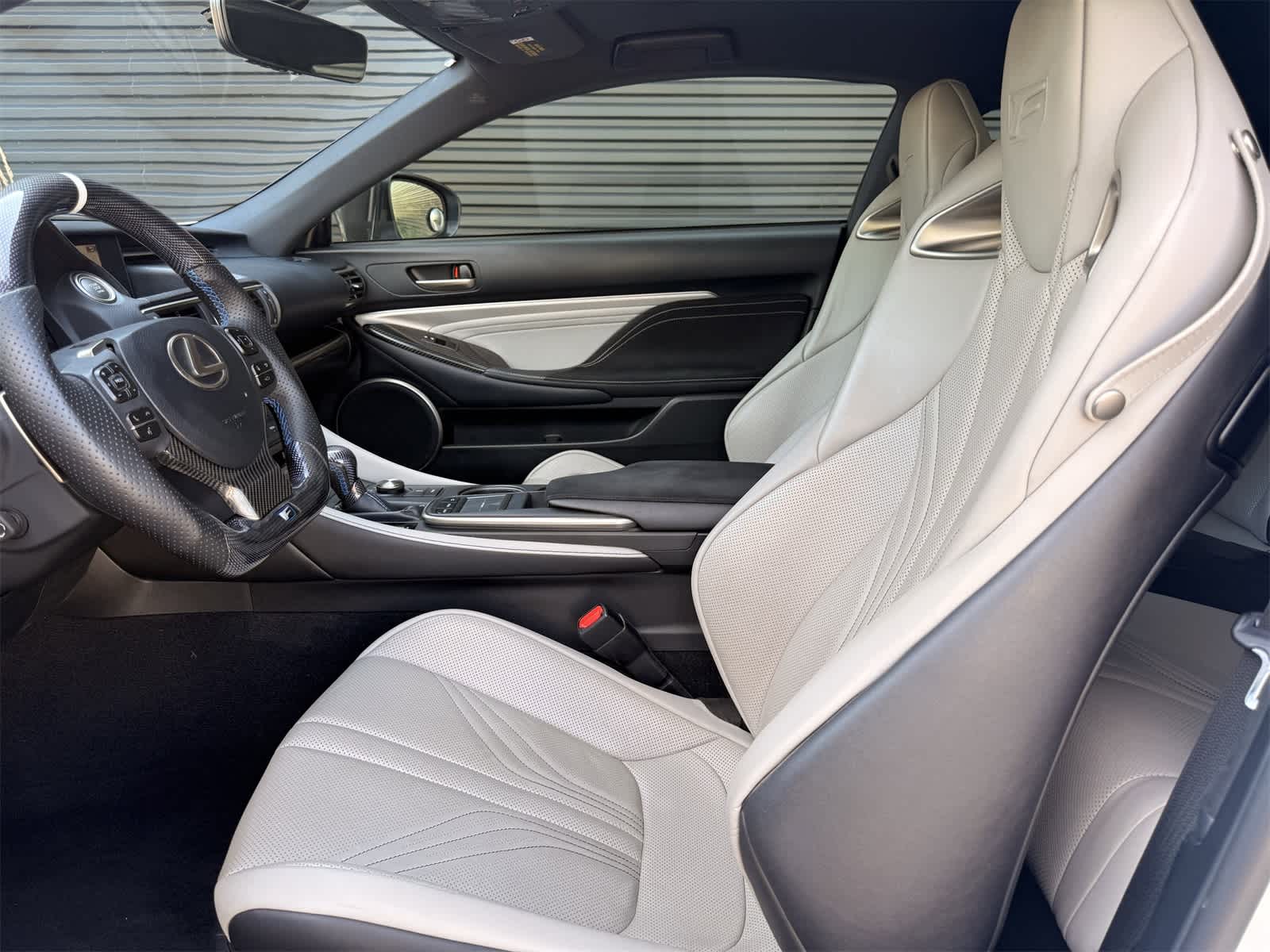 2016 Lexus RC F photo 6