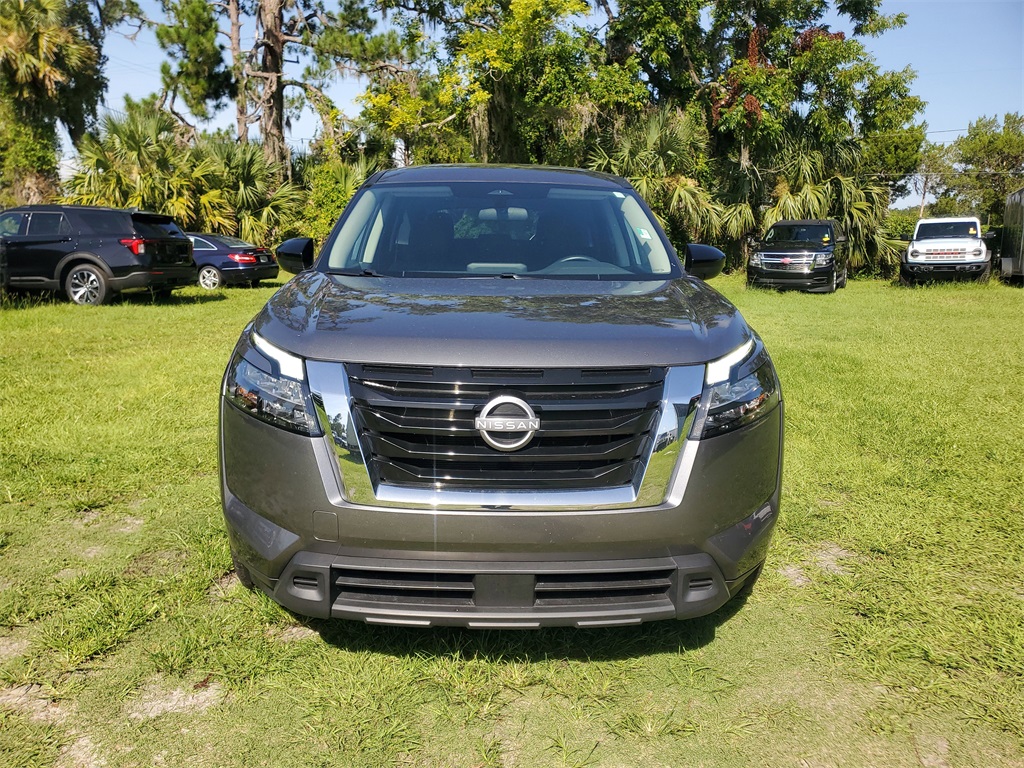 2023 Nissan Pathfinder S photo 4
