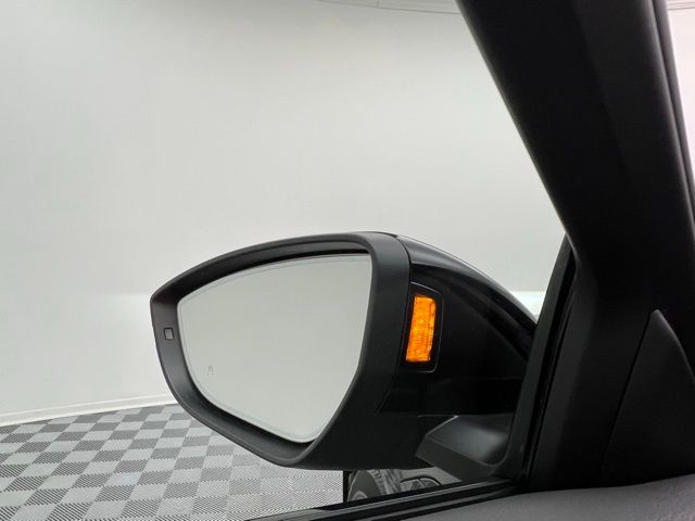 2023 Audi e-tron Premium photo 40