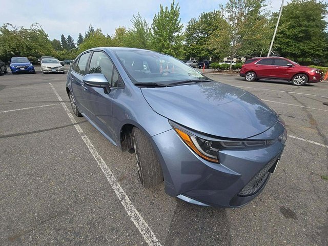 2022 Toyota Corolla Hybrid LE photo 4