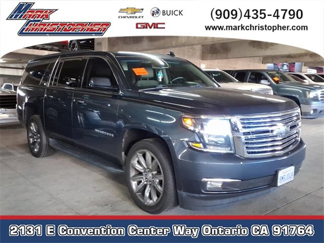 2019 Chevrolet Suburban LT's photo