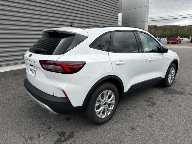 2025 Ford Escape Active photo 3