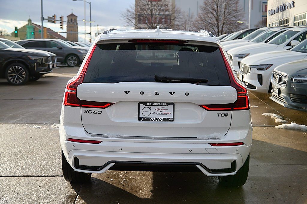 2026 VOLVO XC60 - Image 7