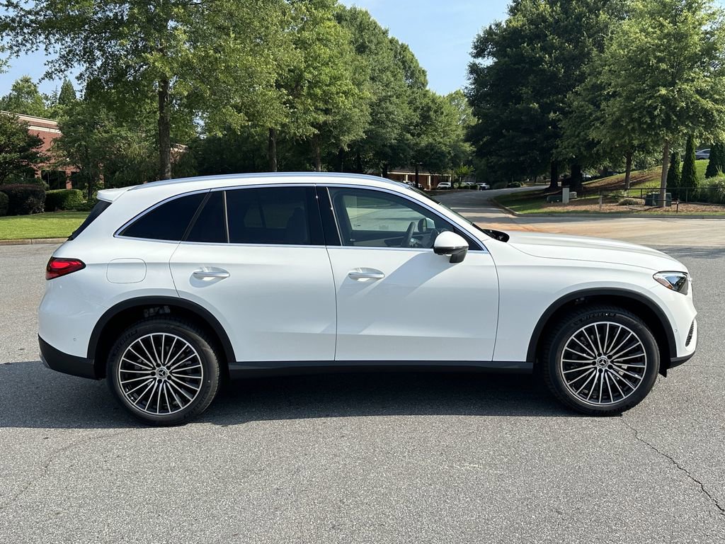 2025 Mercedes Benz GLC 300 4MATIC photo 9