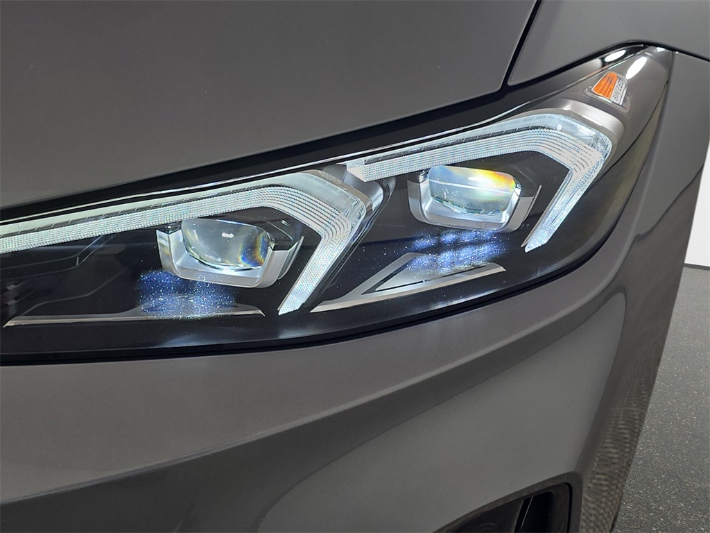 2025 Bmw 330i xDrive Sedan photo 32