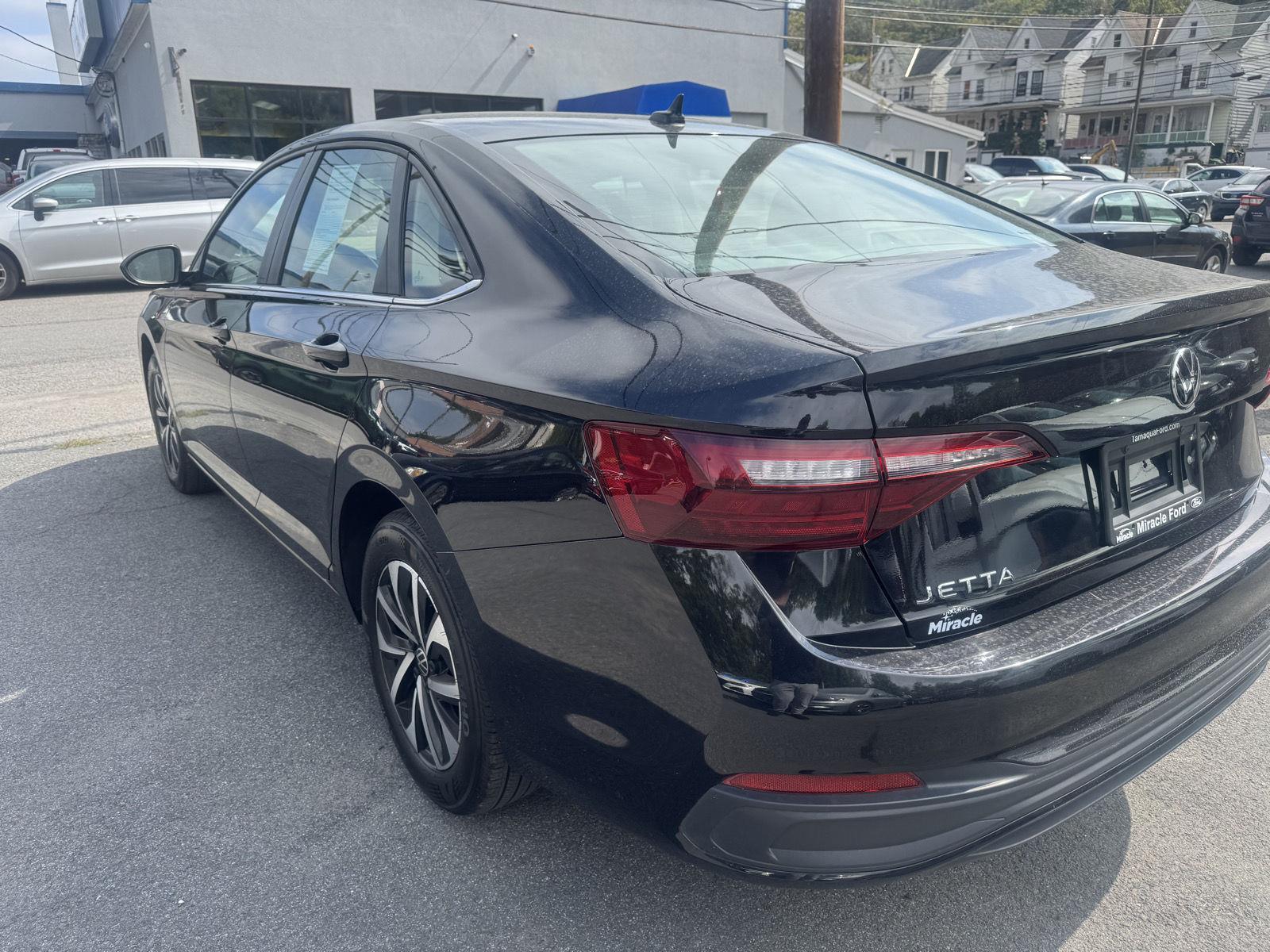 3VW5M7BU2RM054877