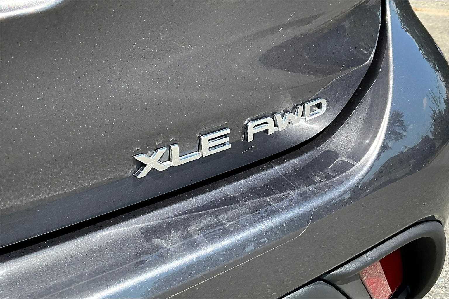 2023 Toyota Highlander XLE photo 9